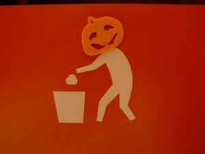Halloween6 垃圾桶人也很應景^_^